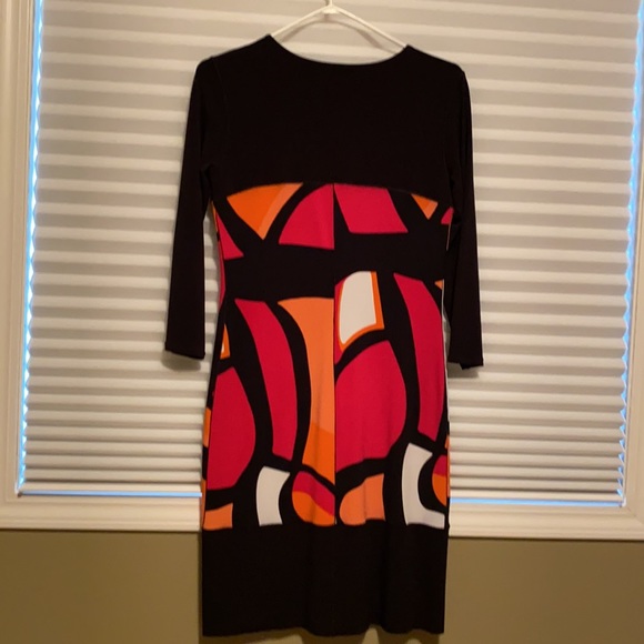Ladies size small dress - Picture 2 of 3